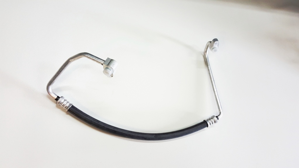 צינור מזגן טויוטה קורולה 2010